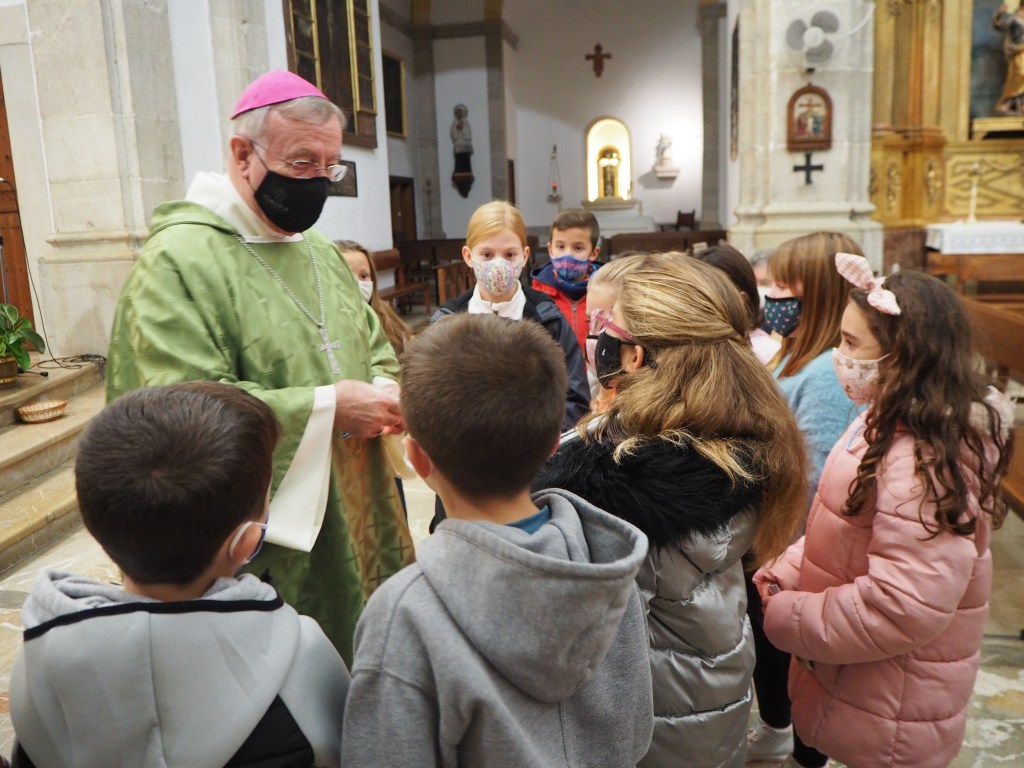 El bisbe de Mallorca fa la reserva del Santíssim Sagrament al nou oratori de les MISSAMI de&nbsp;Lloseta
